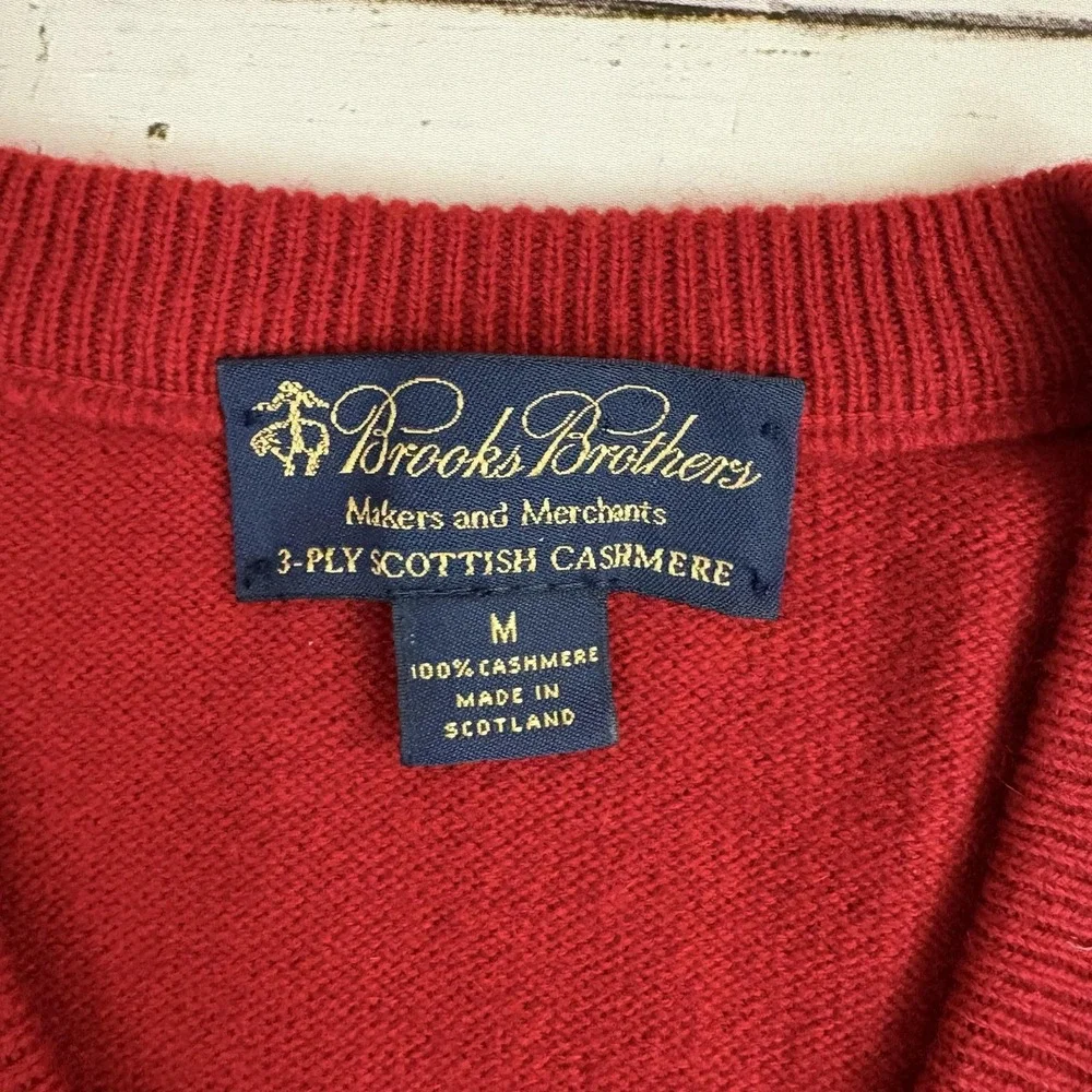 Brooks Brothers Sweater Mens M Red 3-Ply Scottish Cashmere V-Neck Knit